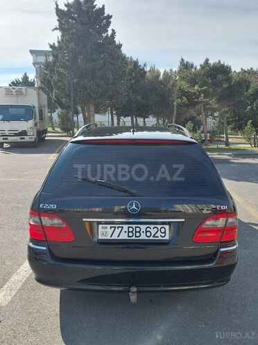 Mercedes E 220-5