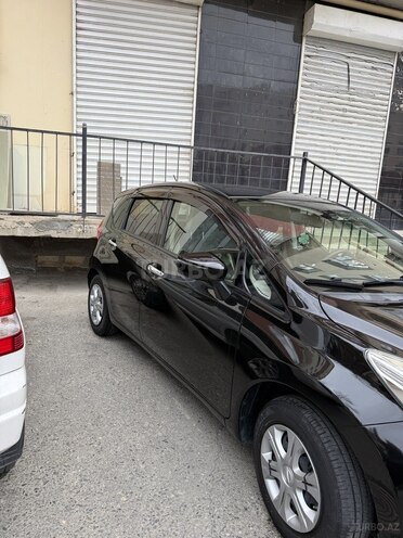 Nissan Note-9