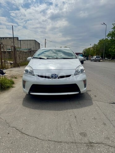 Toyota Prius-1