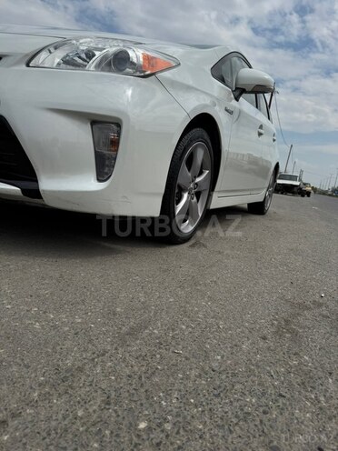 Toyota Prius-14