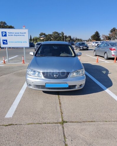 Nissan Sunny-1