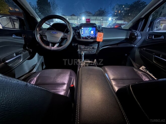 Ford Escape-11