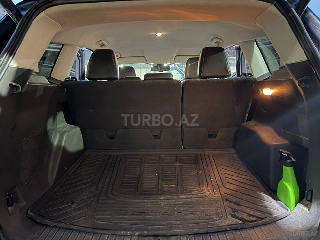 Ford Escape-16