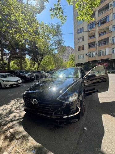Hyundai Sonata-1