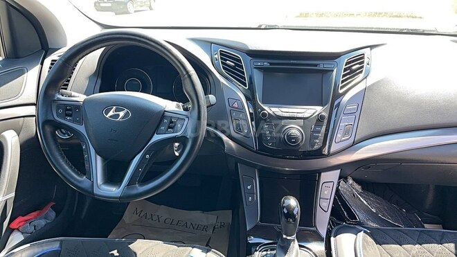 Hyundai i40-8