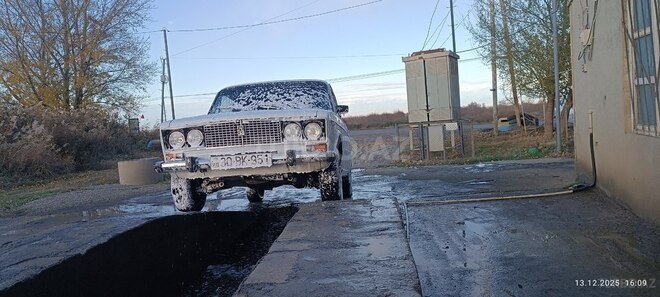 LADA (VAZ) 2106-7