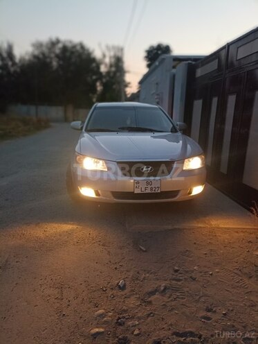 Hyundai Sonata-1