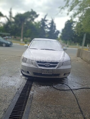 Hyundai Sonata-4