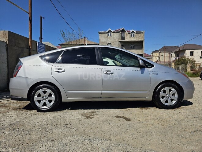 Toyota Prius-3