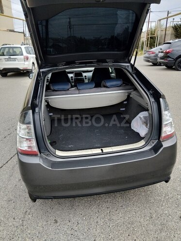 Toyota Prius-9