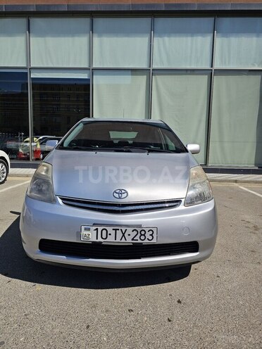 Toyota Prius-11