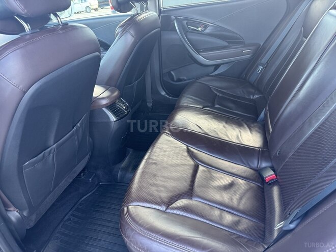 Hyundai Azera-9
