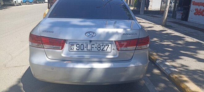 Hyundai Sonata-5