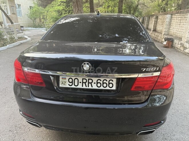 BMW 750-3
