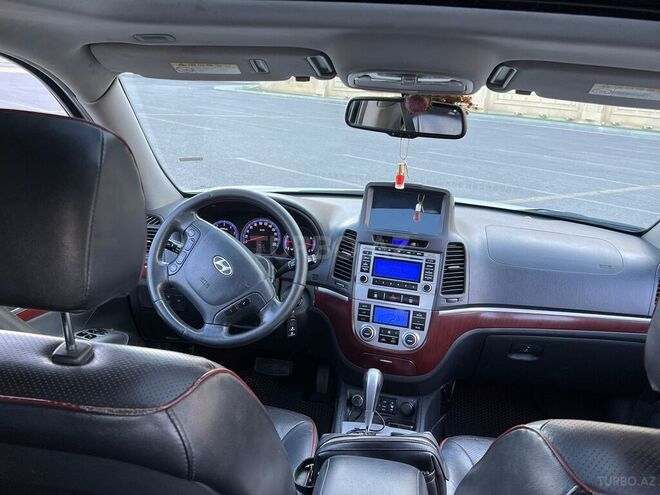 Hyundai Santa Fe-5