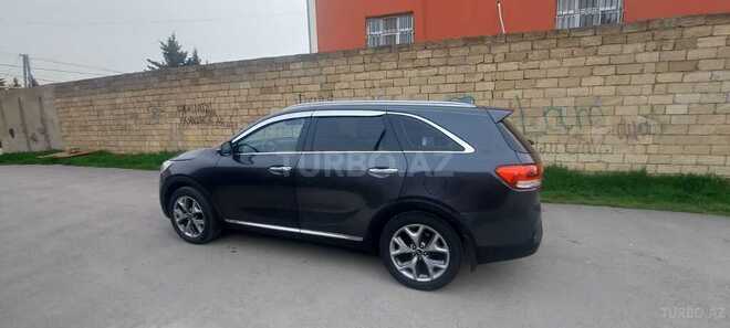 Kia Sorento-8