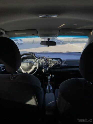 Honda Insight-4