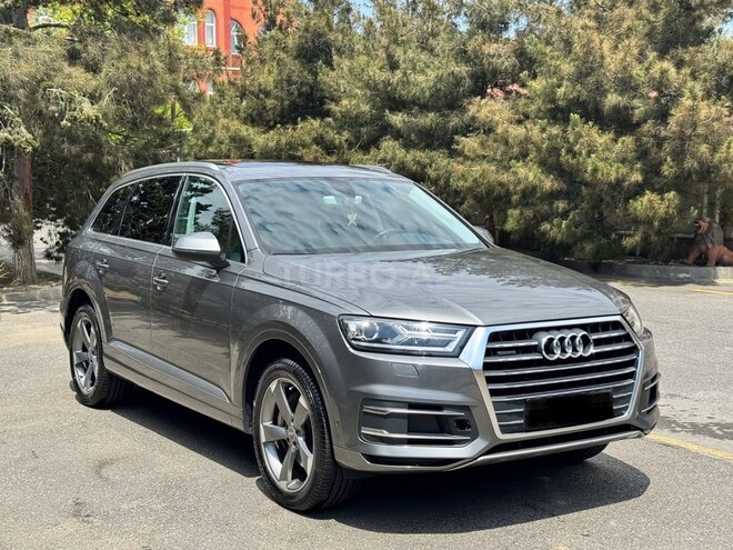 Audi Q7-2