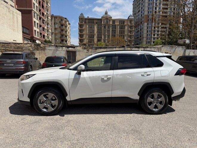Toyota RAV4-5
