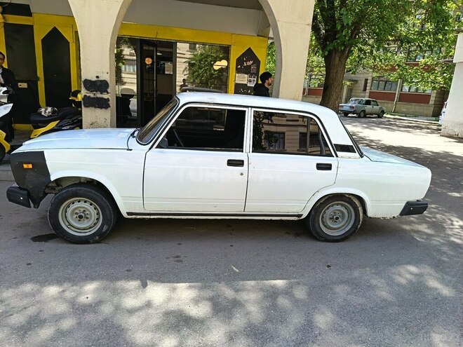 LADA (VAZ) 2107-4