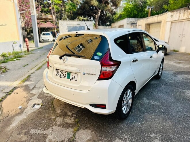Nissan Note-6