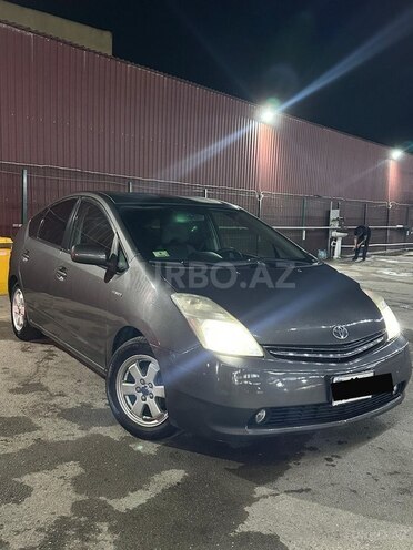 Toyota Prius-2