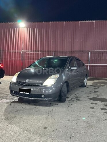 Toyota Prius-3