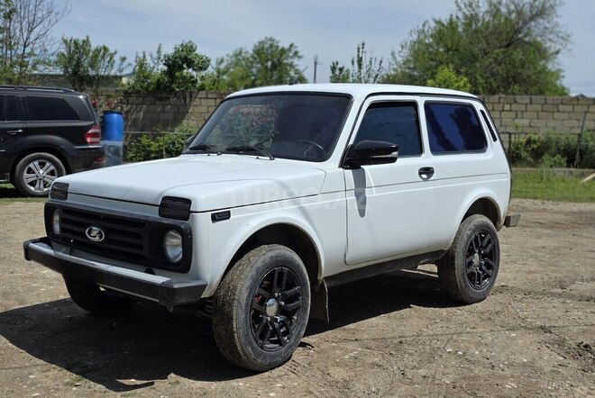 LADA (VAZ) Niva-2