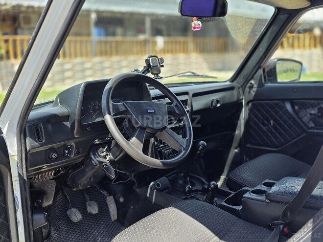 LADA (VAZ) Niva-6