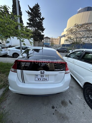 Honda Insight-2