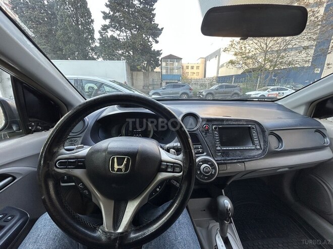 Honda Insight-5