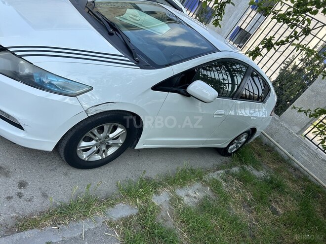 Honda Insight-3