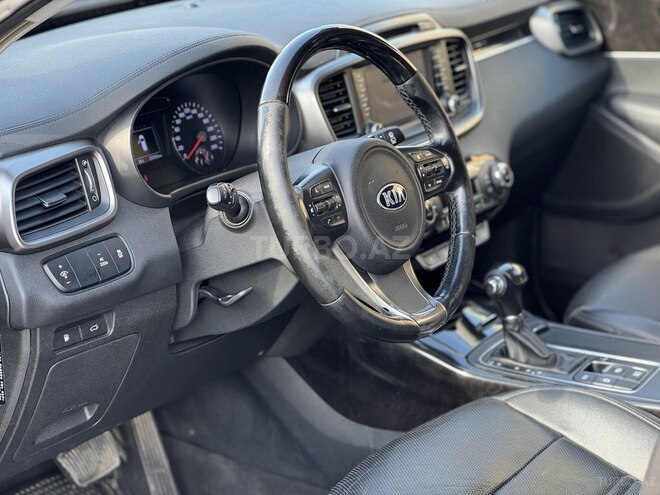 Kia Sorento-8