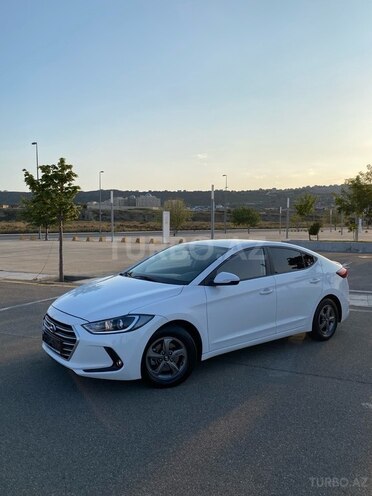Hyundai Avante-2