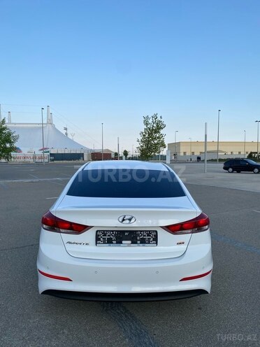 Hyundai Avante-6