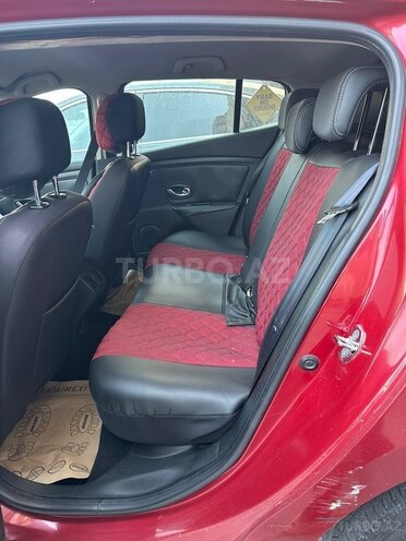 Renault Megane-6