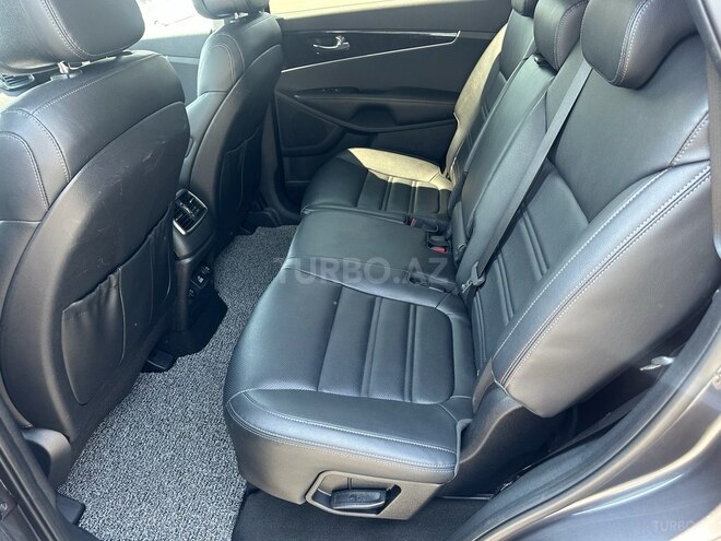 Kia Sorento-17