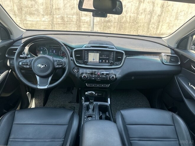 Kia Sorento-6