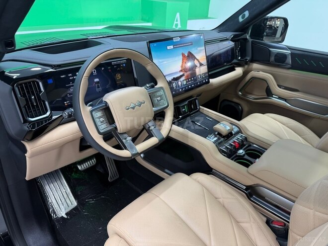 BYD Leopard 8-8