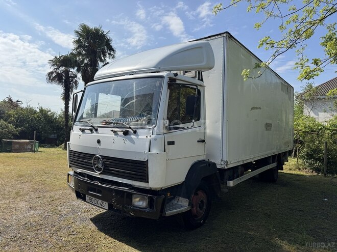 Mercedes Atego 814-4