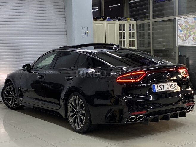 Kia Stinger-12