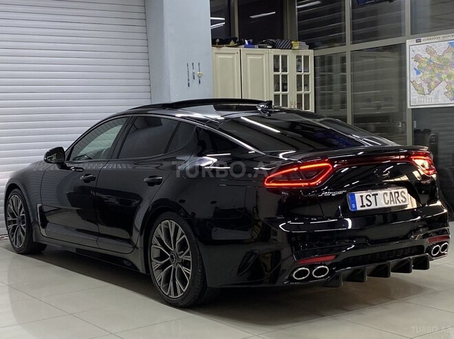 Kia Stinger-10