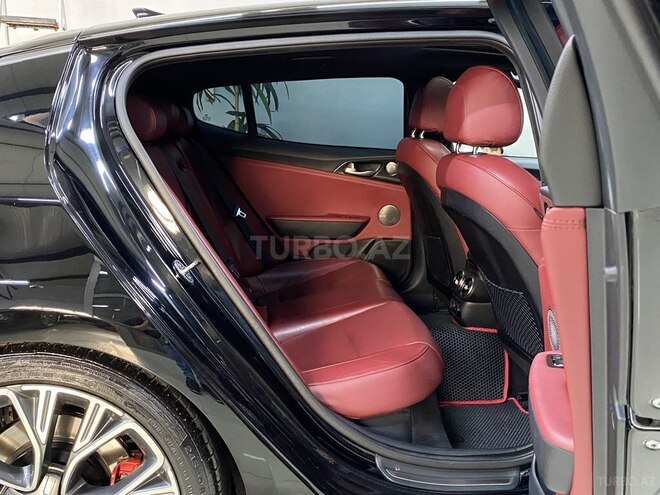 Kia Stinger-18