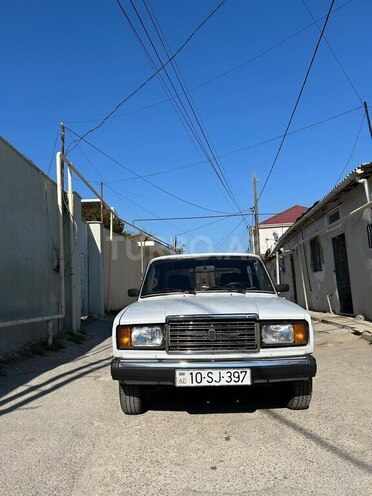LADA (VAZ) 2107-1