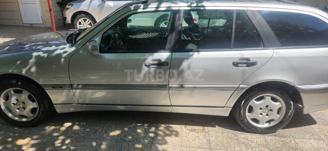 Mercedes C 180-7