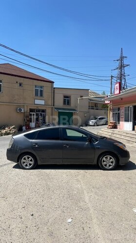 Toyota Prius-4