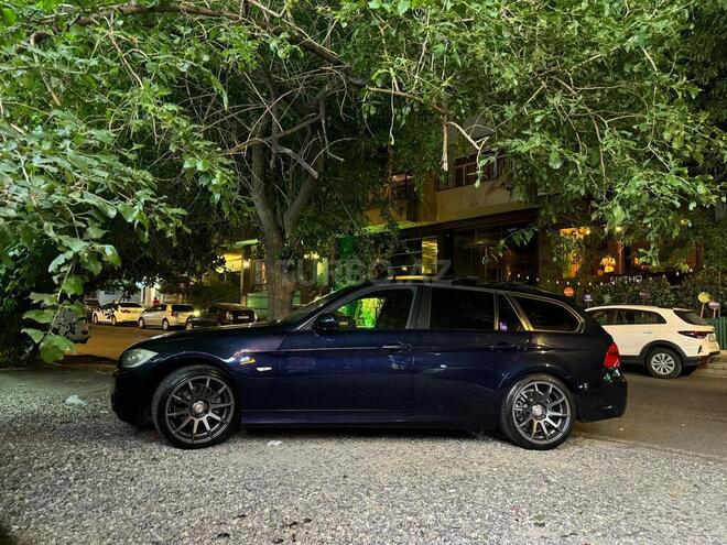 BMW 320-2