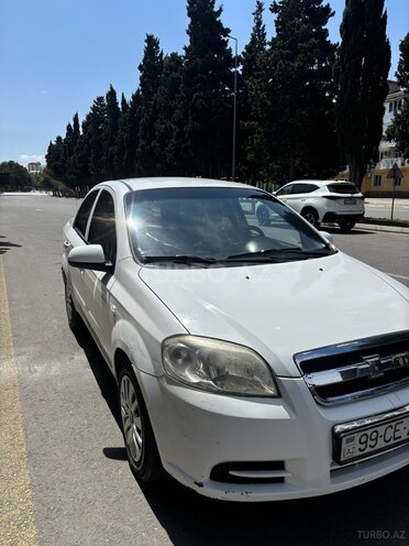 Chevrolet Aveo-11