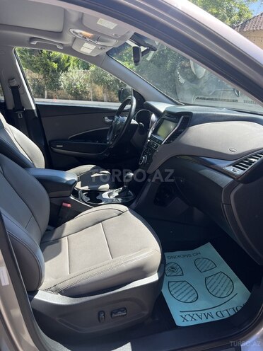 Hyundai Santa Fe-8