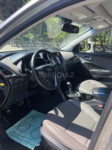 Hyundai Santa Fe-9
